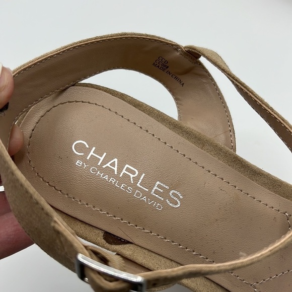 CHARLES BY CHARLES DAVID BEIGE 10M WEDGE HEELS - Picture 3 of 10